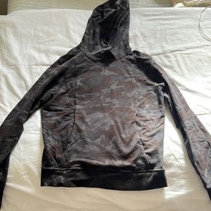 Lululemon Scuba Pullover, Camo, Size 6